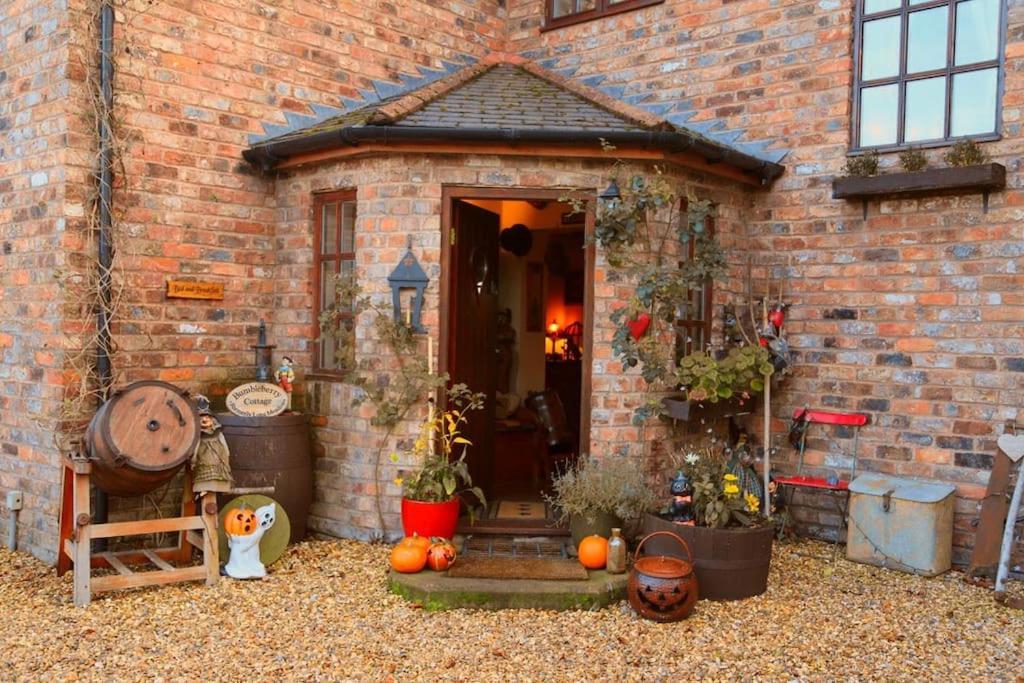 Bumbleberry Cottage Gresford Eksteriør bilde
