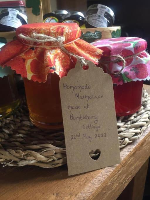 Bumbleberry Cottage Gresford Eksteriør bilde