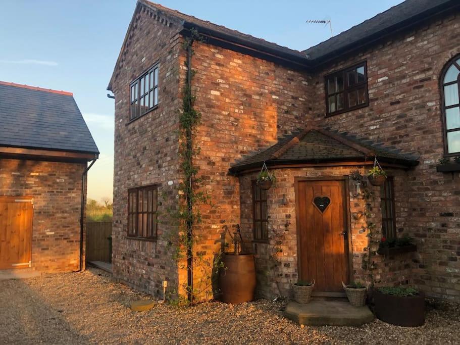 Bumbleberry Cottage Gresford Eksteriør bilde