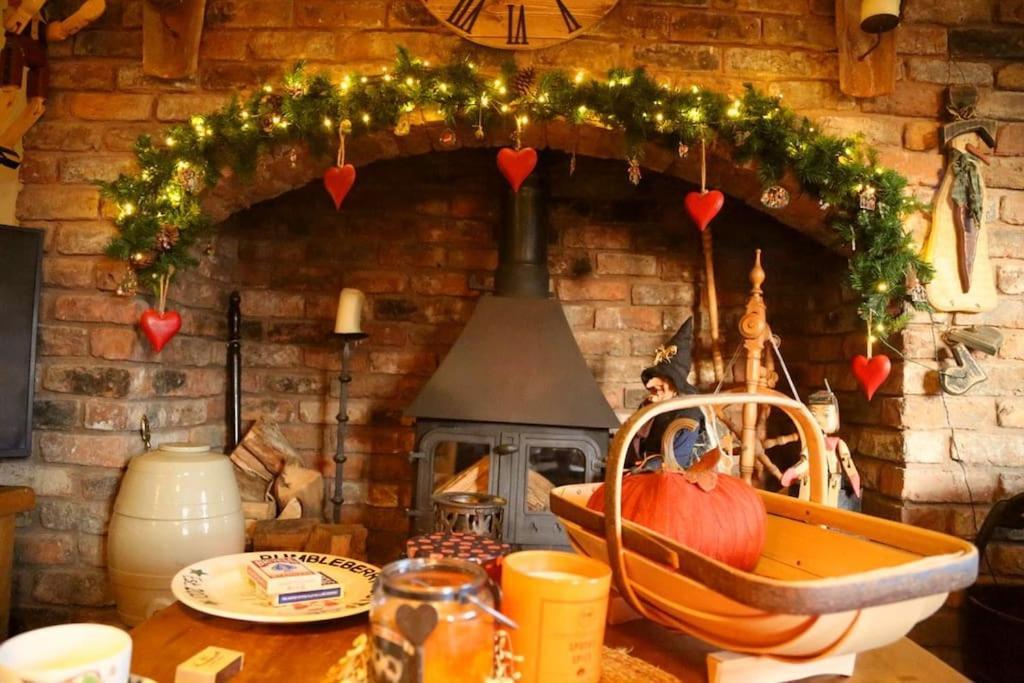 Bumbleberry Cottage Gresford Eksteriør bilde